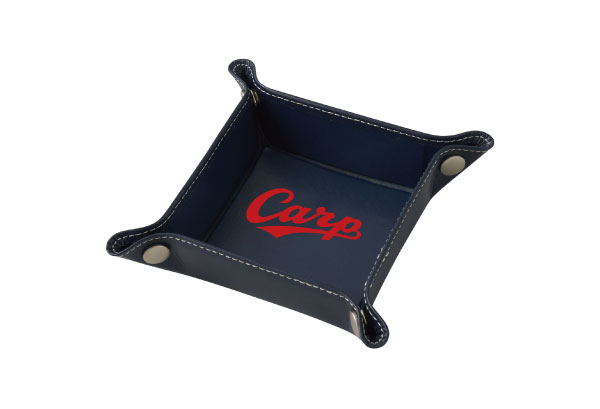 レザーボタントレイ